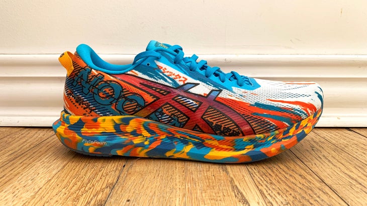 Asics Gel-Noosa 13 side view