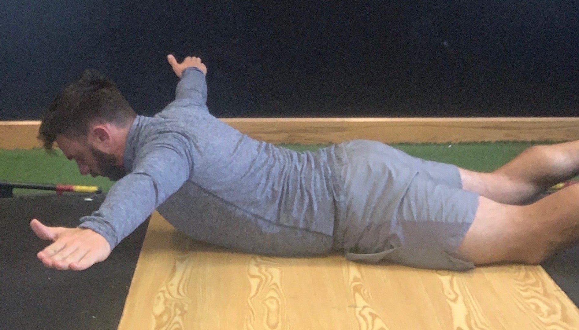 6 Exercises to Strengthen Your Shoulders For Better Running Form