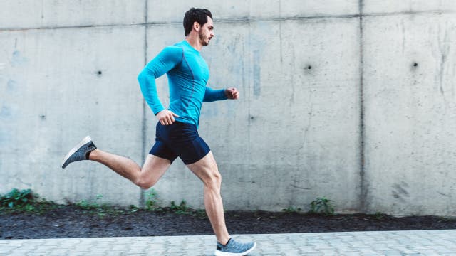 Want to Run More Efficiently? Focus on Your Elbows.