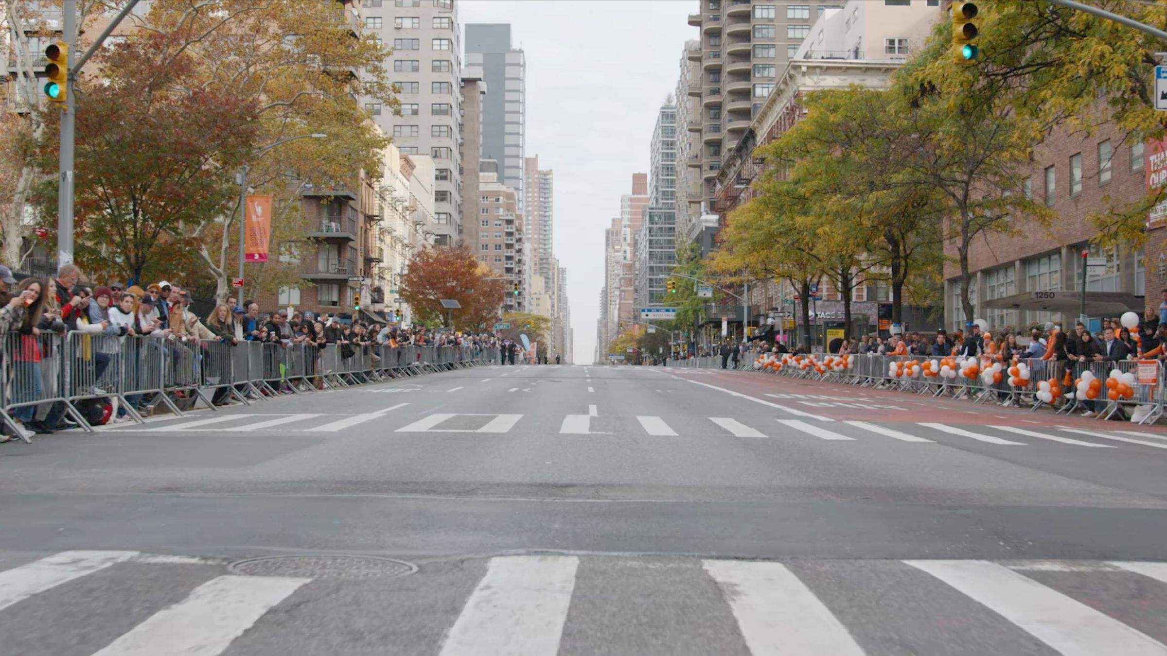 Outside Riun Run New York City Marathon Course with Peloton's Scenic Content