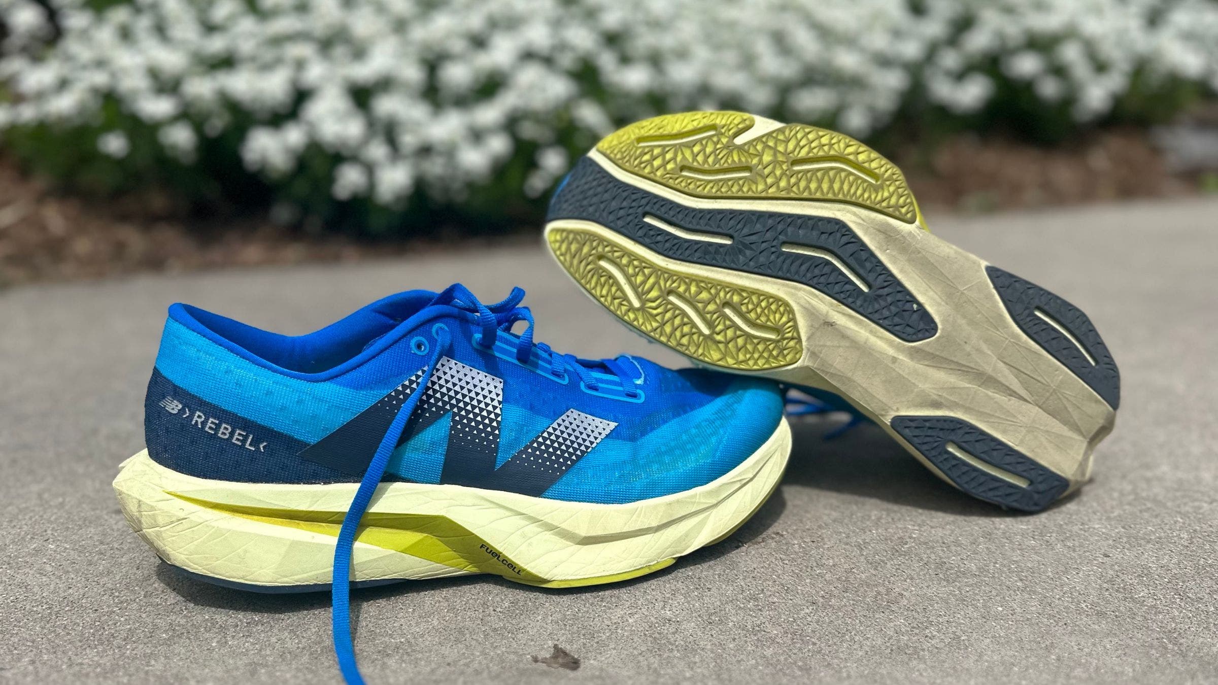 New Balance Fuelcell Rebel v4 Shoes Womens Size 9 Blue Running Cushioned Running Shoes New Balance FuelCell Rebel v4 Blue/White  main image 4