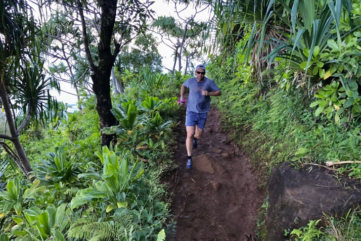 Running Kalalau Trail, Nā Pali Coast State Wilderness Park