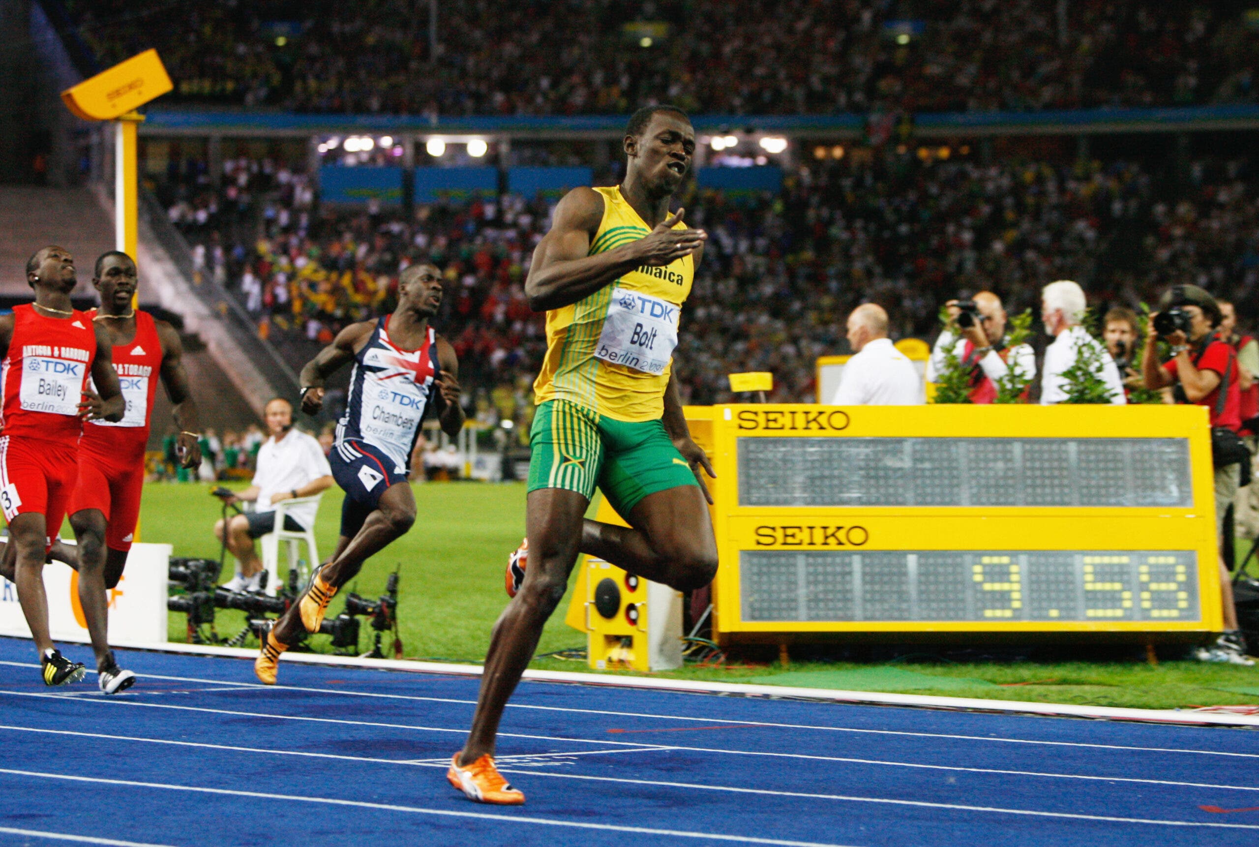 When Usain Bolt shattered the world record in the 100 meters with a 9.58-second effort at the 2009 World Championships in Berlin, he was clocked at 27.79 miles per hour midway through the race.