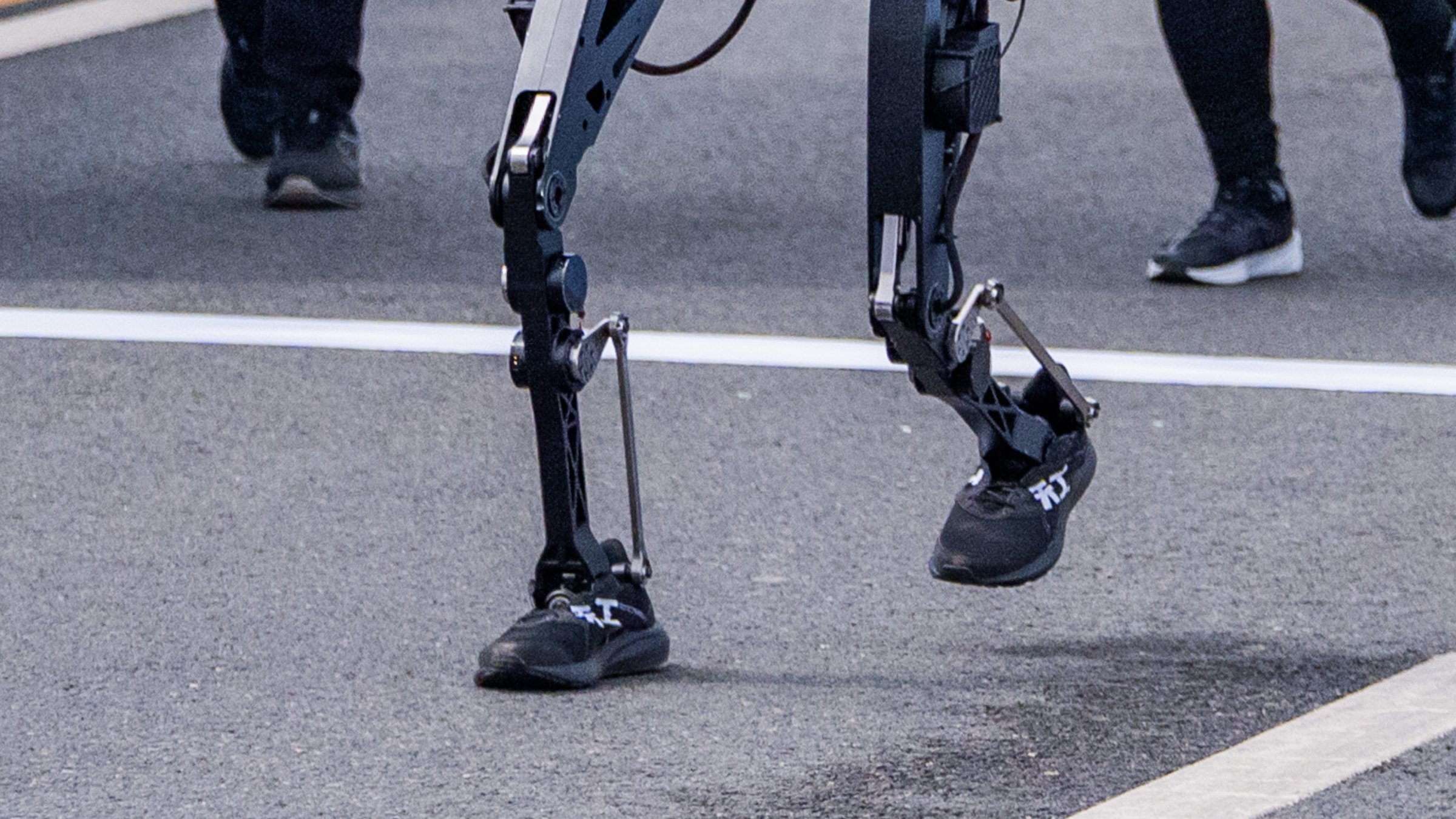 Meet Tiangong Ultra, Winner of the Humanoid Robot Half-Marathon