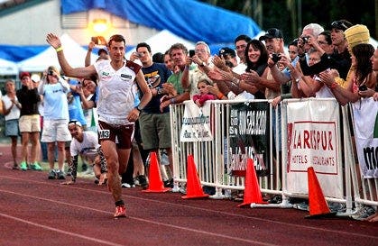 Kilian Jornet wins the 2011 Western States 100.