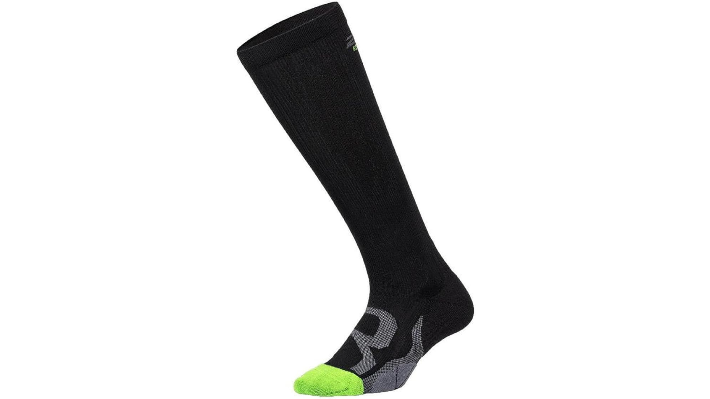 2XU Compression Recovery Socks for runners