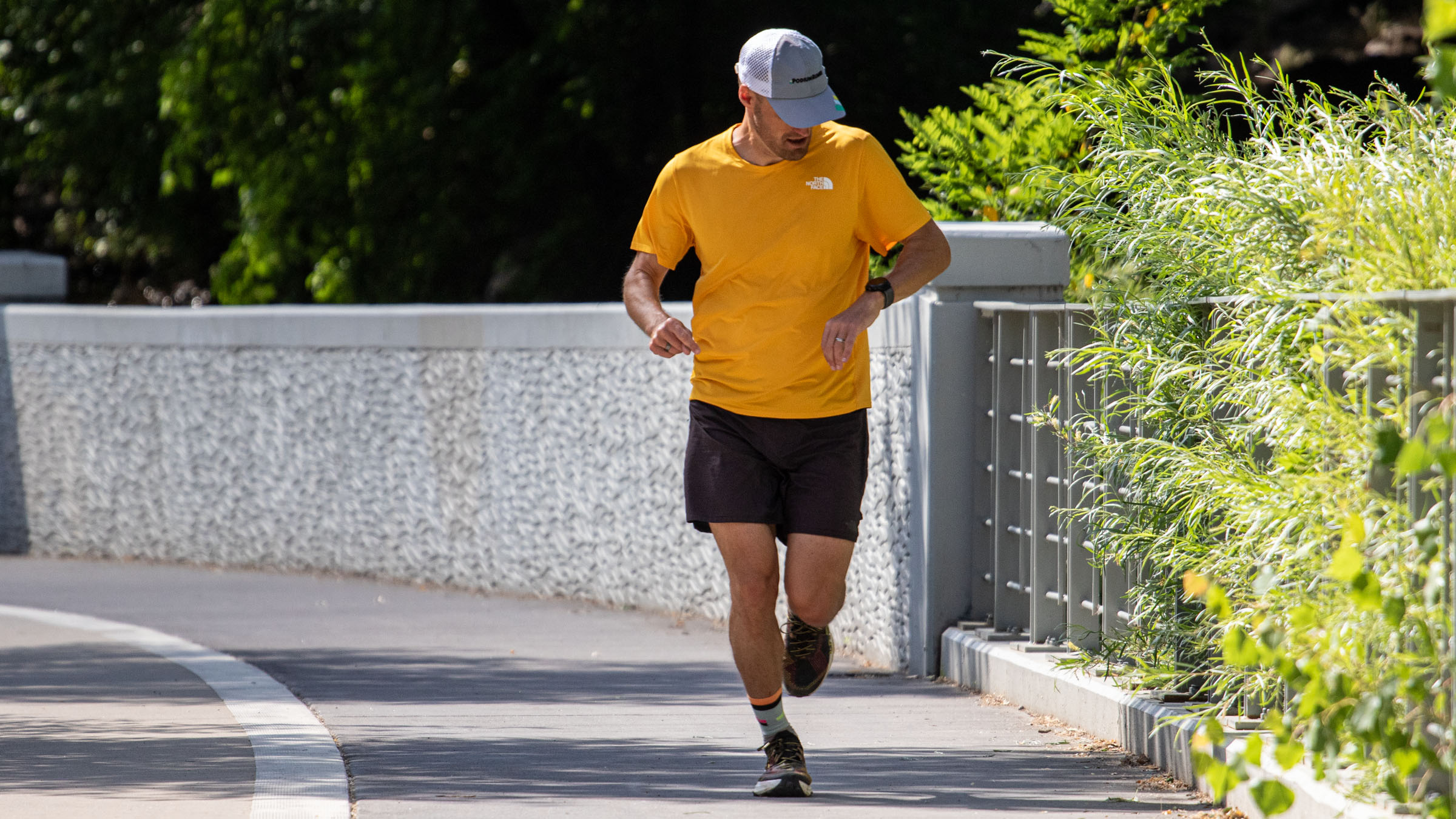 How Runners Can Use HRV Alongside Low-Tech Recovery Modes