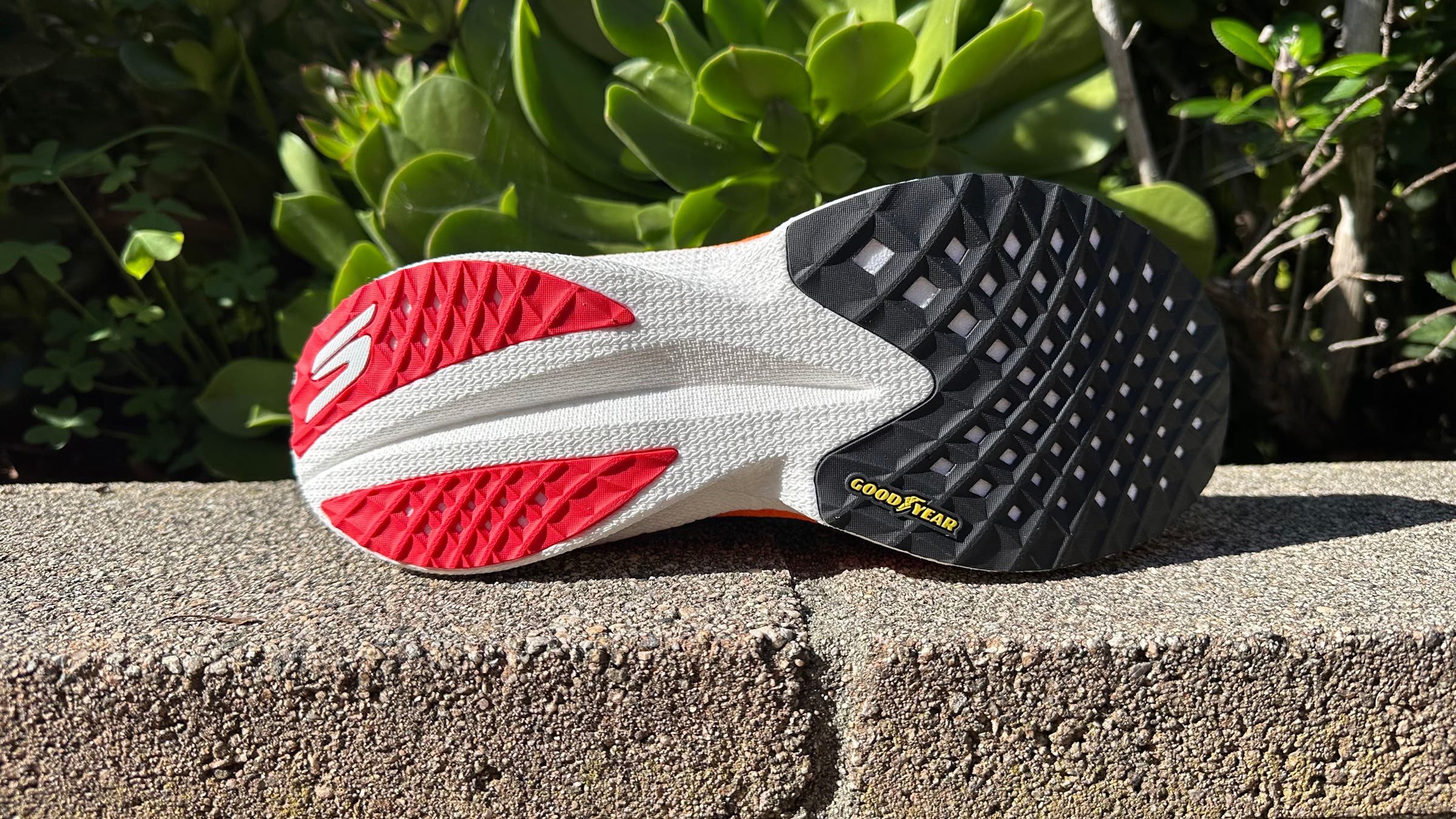 Sole of Sketchers Aero Razor close-up shot.