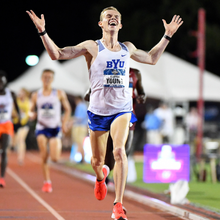 Clayton Young wins the 2019 NCAA Division I Championships in the 10,000 meters.