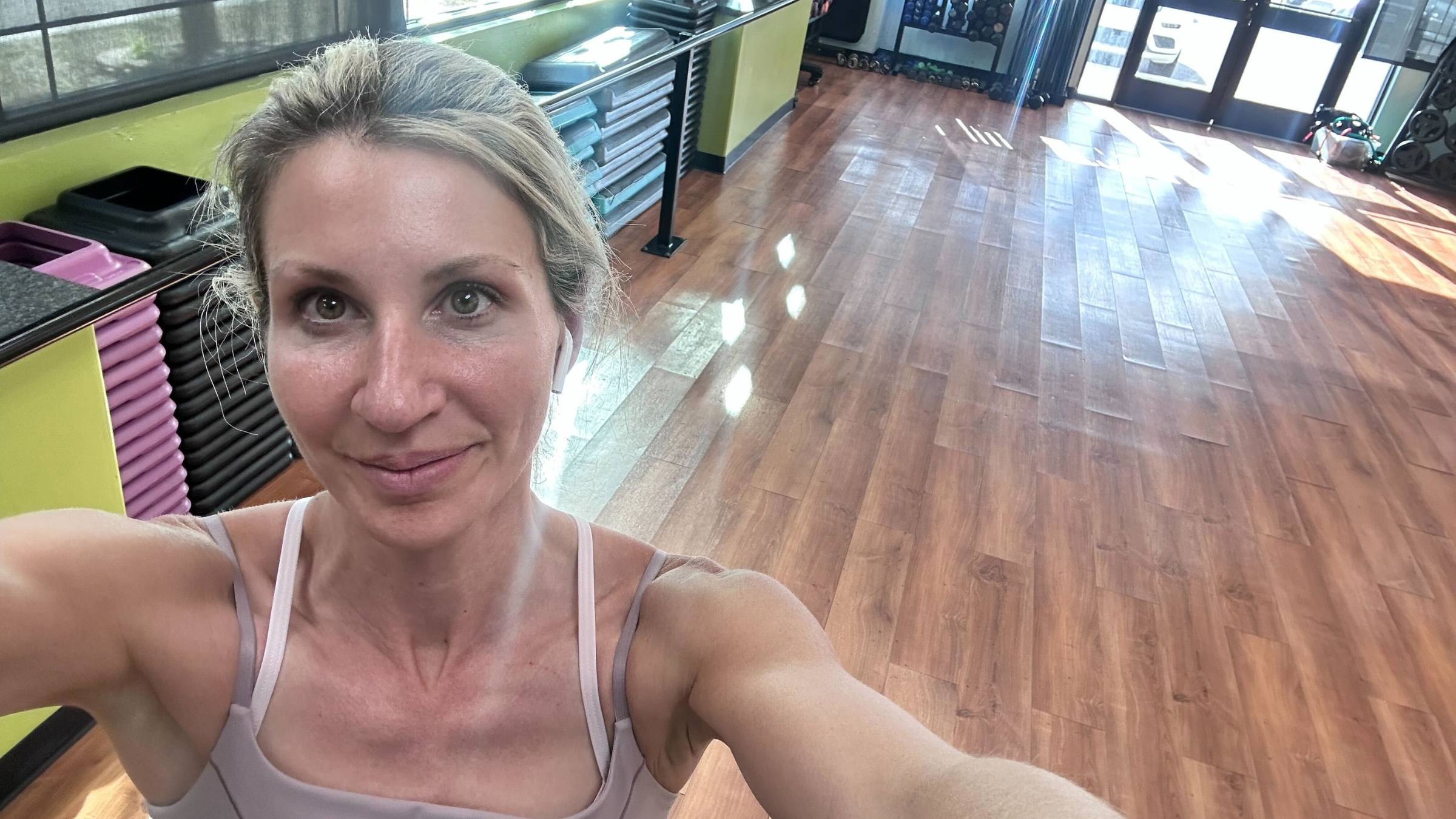 When is the Best Time to Buy Workout Clothes for Maximum Savings