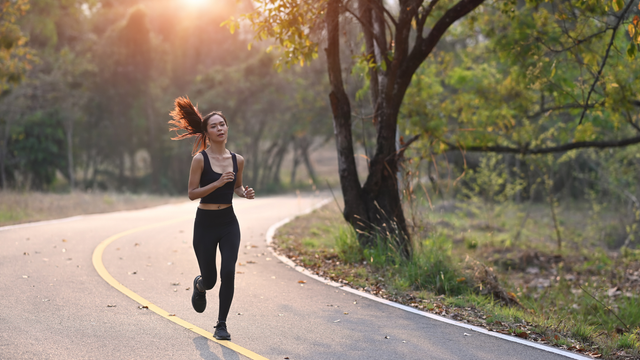 This Is Why Your Hips Look Uneven When You Run — And How to Fix It