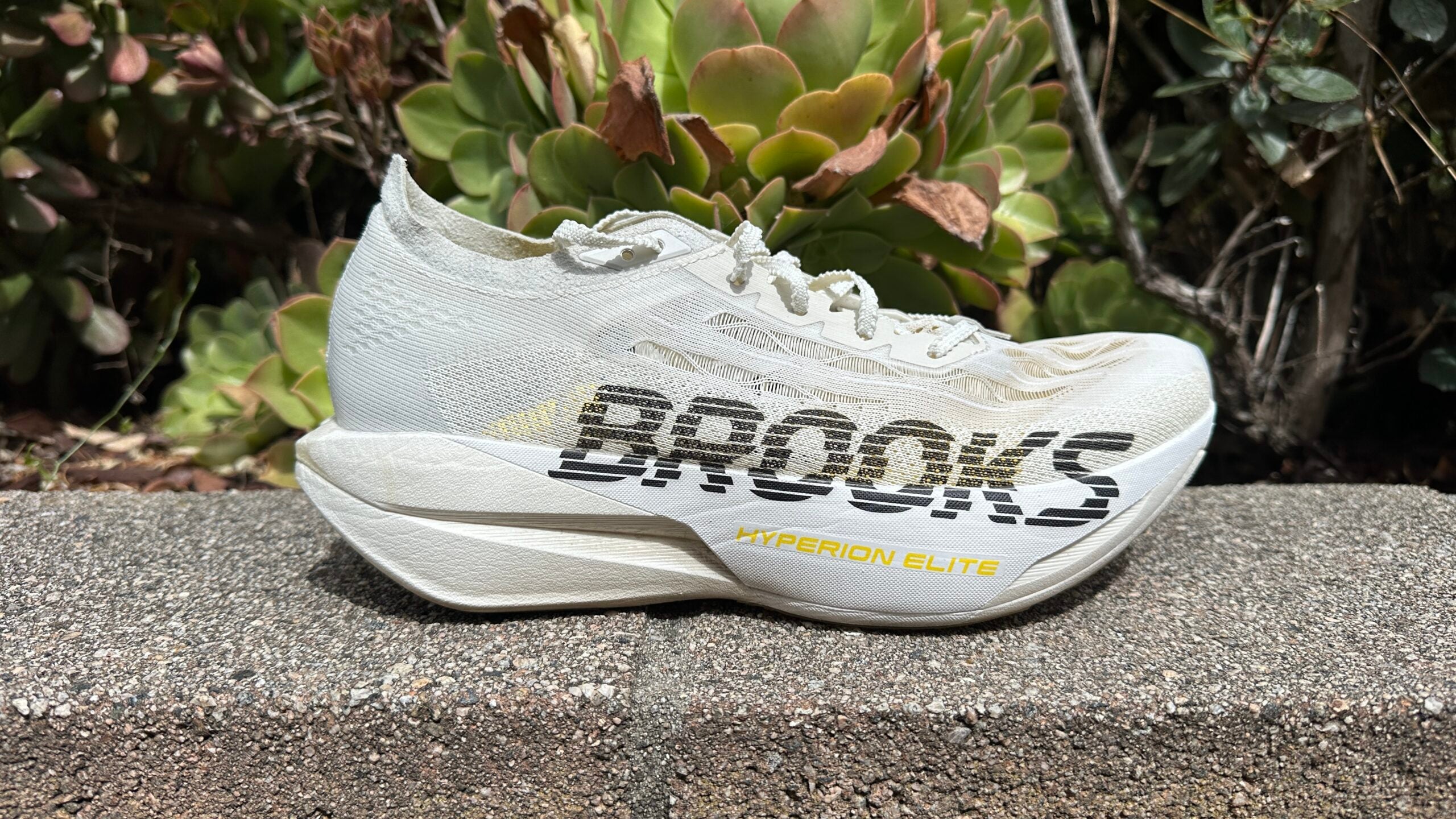 Brooks Hyperion Elite 6