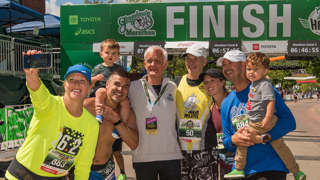  There Have Been 50 Grandma's Marathons—This Guy Has Run Them All