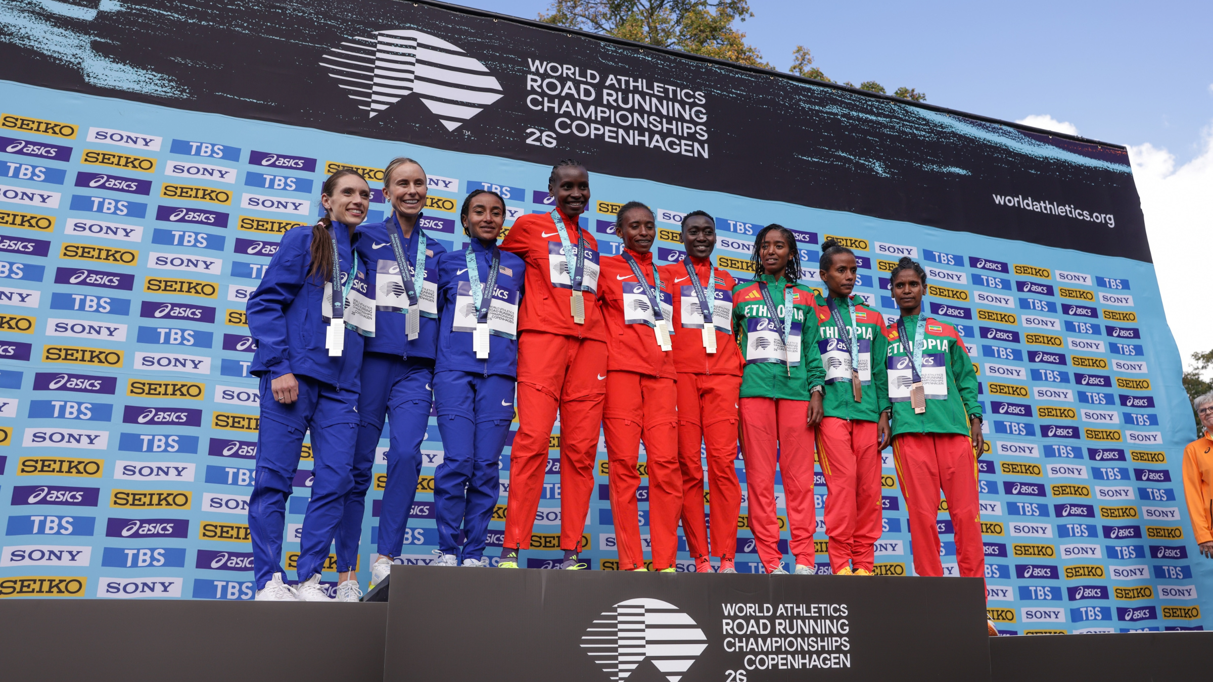 emma grace hurley on podium in copenhagen